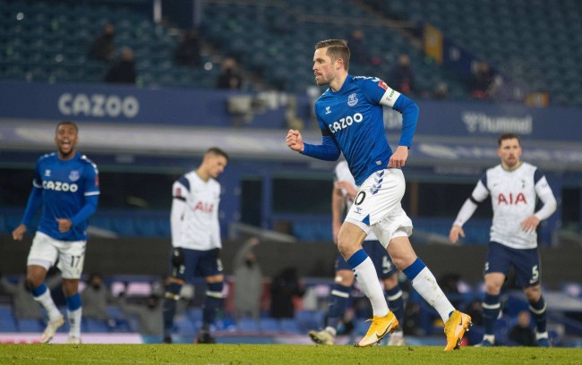 仁慕尼黑的 仁慕尼黑的